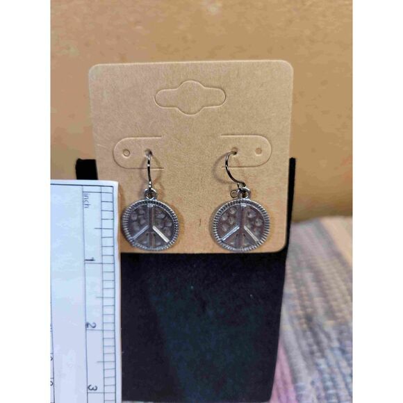 (3 for $15) JoMa Silvertone Peace Earrings- NWT - Picture 3 of 4